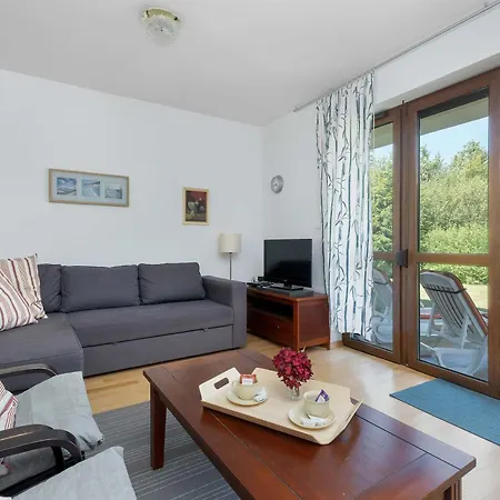 بيت للعطل Amber House With A Garden And Terrace In By Renters