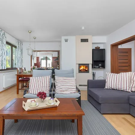 Amber House With A Garden And Terrace In By Renters