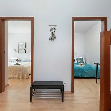Amber House With A Garden And Terrace In By Renters