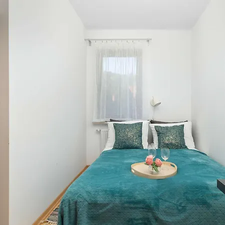 Amber House With A Garden And Terrace In By Renters