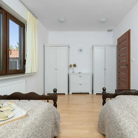 Amber House With A Garden And Terrace In By Renters *